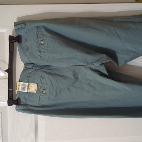 Dockers 14 women's slacks tummy control - Picture 5 of 5